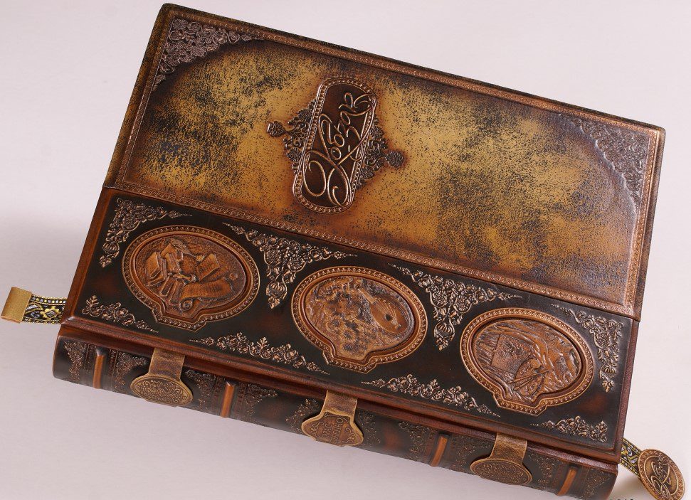 ексклюзивний 